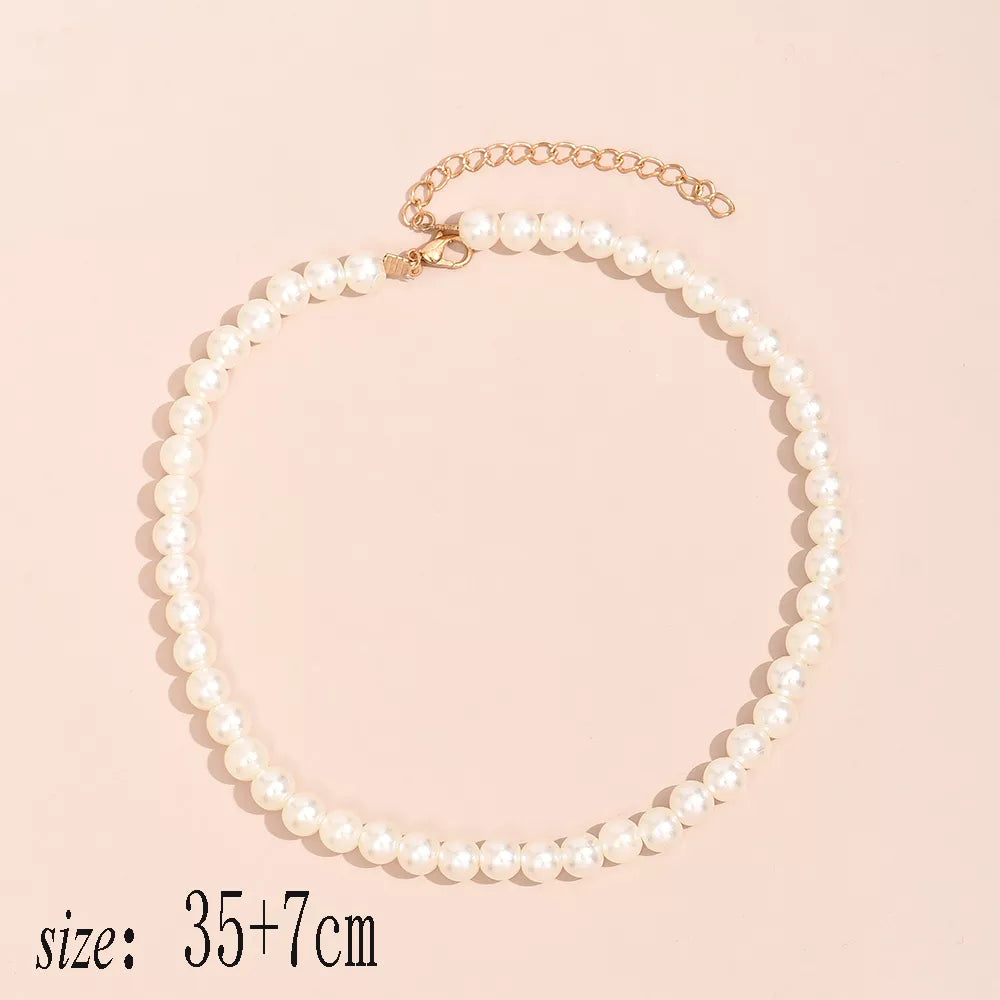 White Imitation Pearl Choker Necklace